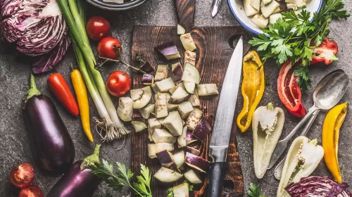 Vega Worst, vega jus met sperziebonen en gebakken Aardappelen (V)